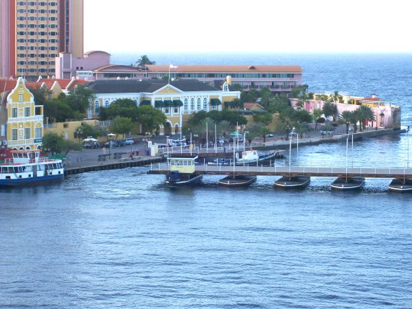 swing bridge in Curacao