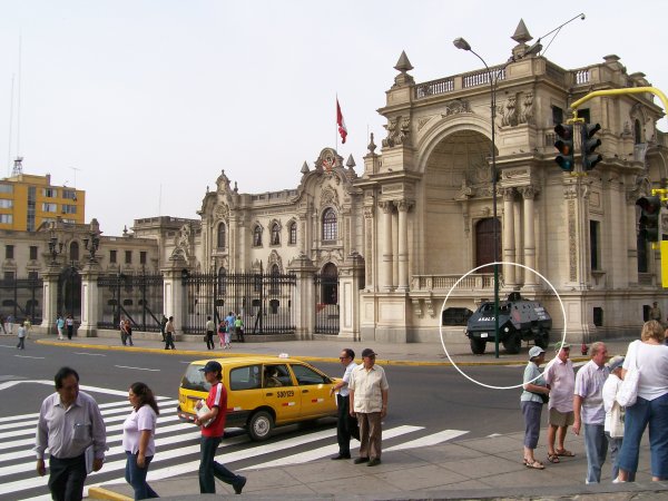 armed guard in Lima